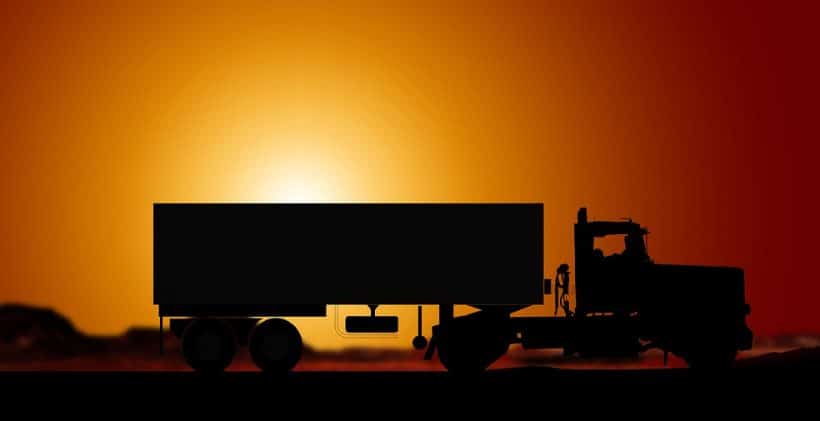 camion coucher de soleil